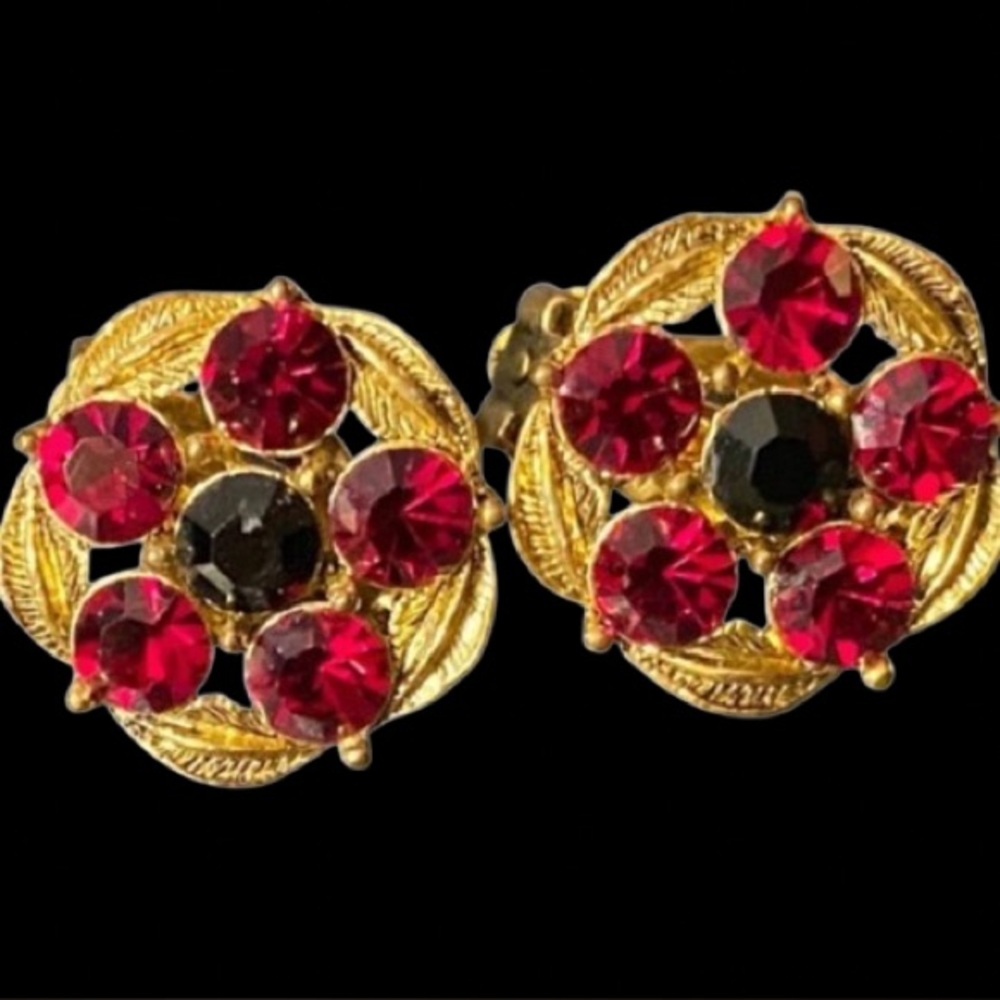 Vintage CMC Gold Tone Metal Red & Black Rhinestone Crystal  Clip-On Earrings
